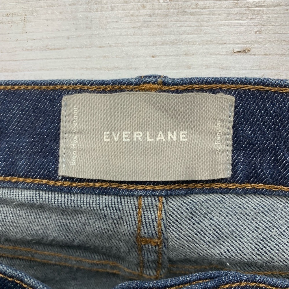Everlane Mid-Rise Straight Jean​​​​ - Picture 3 of 8